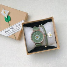 Load image into Gallery viewer, Daisy Flower Vintage Elegant Watch