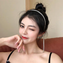 Load image into Gallery viewer, Shiny Rhinestone Bejewelled Headband