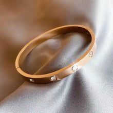 Load image into Gallery viewer, Luxury Bracelet (Buy 1 get 1 Free)