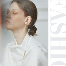 Load image into Gallery viewer, Pearl Chain Temperament Ear Clip