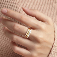 Load image into Gallery viewer, Personalized Paw Print Name Ring