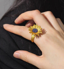 Load image into Gallery viewer, Sunflower Ring With Gift Box
