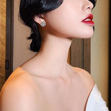 Load image into Gallery viewer, Black & Gold Flower Earrings