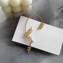 Load image into Gallery viewer, Crystal Vine Earring Cuff