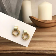 Load image into Gallery viewer, Luxury Gold Hoop Earrings