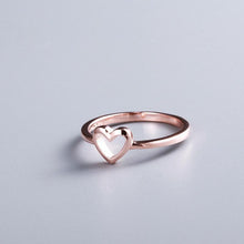 Load image into Gallery viewer, Simple Heart Design Ring