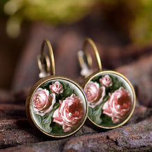 Load image into Gallery viewer, Vintage Flower Earrings