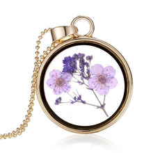 Load image into Gallery viewer, Dried Flower Necklace