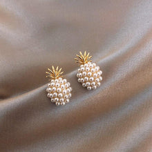 Load image into Gallery viewer, Pineapple Pearl Earrings