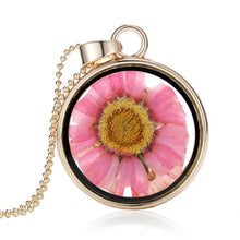 Load image into Gallery viewer, Dried Flower Necklace