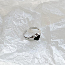 Load image into Gallery viewer, Black Heart Sterling Silver Ring