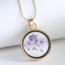 Load image into Gallery viewer, Dried Flower Necklace