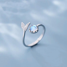 Load image into Gallery viewer, Whale Tail Moonstone Ring