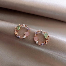 Load image into Gallery viewer, Round Crystal Flower Earrings