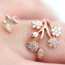 Load image into Gallery viewer, Crystal Butterfly & Leaf Ring
