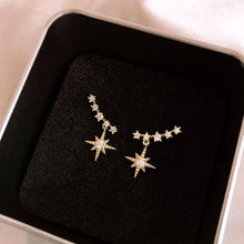 Load image into Gallery viewer, Crystal Star Earrings