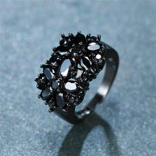 Load image into Gallery viewer, Black Crystal Oval Ring