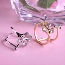 Load image into Gallery viewer, Crystal Butterfly & Leaf Ring