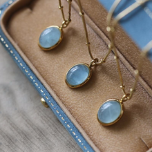 Load image into Gallery viewer, Aquamarine 18K Gold Necklace