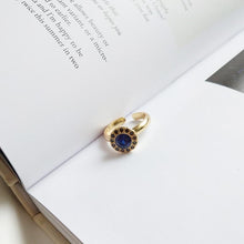 Load image into Gallery viewer, Luxury Gold Sapphire Ring