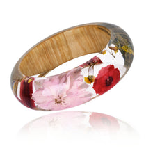 Load image into Gallery viewer, Handmade Dried Flower Bracelet