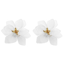 Load image into Gallery viewer, Flower Petal Earrings