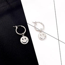 Load image into Gallery viewer, Smiley Face Earrings