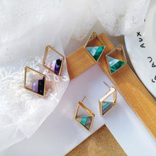 Load image into Gallery viewer, Diamond Shaped Statement Earrings