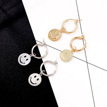 Load image into Gallery viewer, Smiley Face Earrings