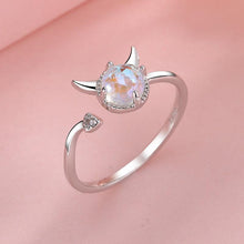 Load image into Gallery viewer, Moonstone Devil Ring