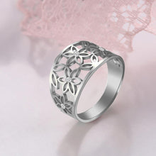 Load image into Gallery viewer, Hollow Flower & Crystal Ring