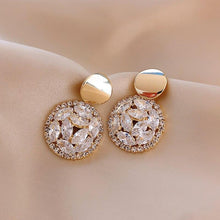 Load image into Gallery viewer, Royal Edition Crystal Earrings