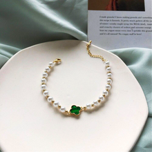 Load image into Gallery viewer, Clover & Pearl Bracelet