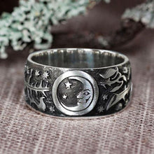 Load image into Gallery viewer, Engraved Sun & Moon Ring