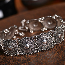 Load image into Gallery viewer, Silver Pendant Choker Necklace