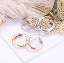 Load image into Gallery viewer, Thick Hoop Earrings