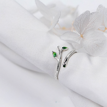 Load image into Gallery viewer, Green Vine Silver Ring