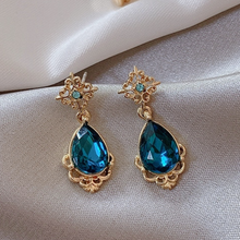 Load image into Gallery viewer, Ocean Blue Earrings