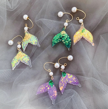 Load image into Gallery viewer, Glitter Mermaid Pearl Earrings
