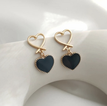 Load image into Gallery viewer, Gold Heart Earrings