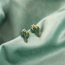 Load image into Gallery viewer, Cactus & Daisy Stud Earrings