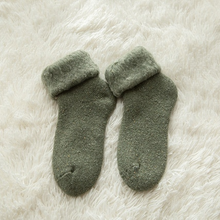 Load image into Gallery viewer, So Snuggy® Super Thick Wool Socks