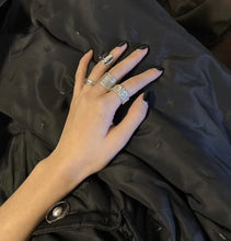 Load image into Gallery viewer, Sunflower Cute Love Peace Ring