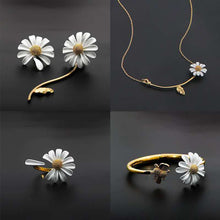 Load image into Gallery viewer, White Enamel Daisy Flower Vintage Elegant ring set
