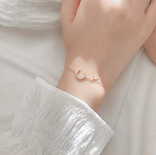 Load image into Gallery viewer, Moon &amp; Star Bracelet
