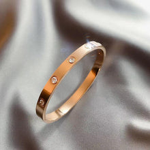 Load image into Gallery viewer, Luxury Bracelet (Buy 1 get 1 Free)

