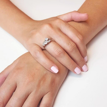 Load image into Gallery viewer, Angel&#39;s Embrace 925 Sliver Ring
