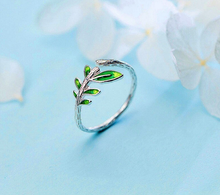 Load image into Gallery viewer, Green Vine Silver Ring
