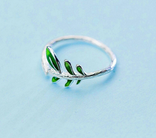 Load image into Gallery viewer, Green Vine Silver Ring
