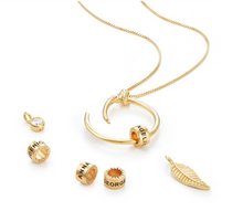 Load image into Gallery viewer, Linda Circle Pendant Necklace in 18k Gold Plating
